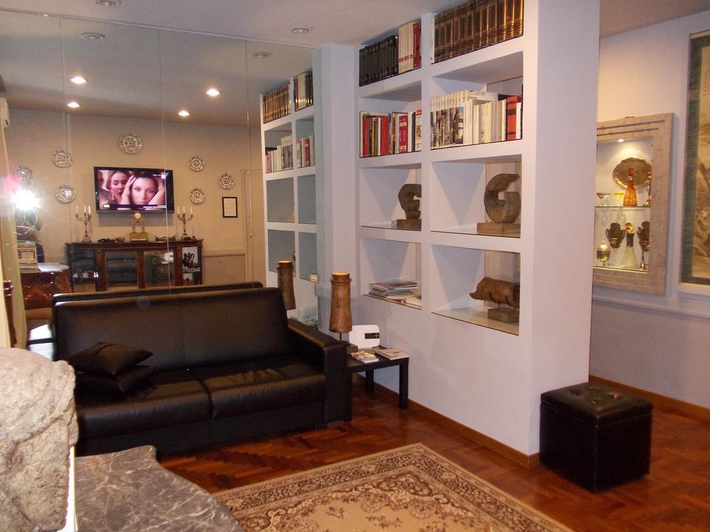 Ferienwohnung Luxury Ai Banchi Nuovi Rom Exterior foto